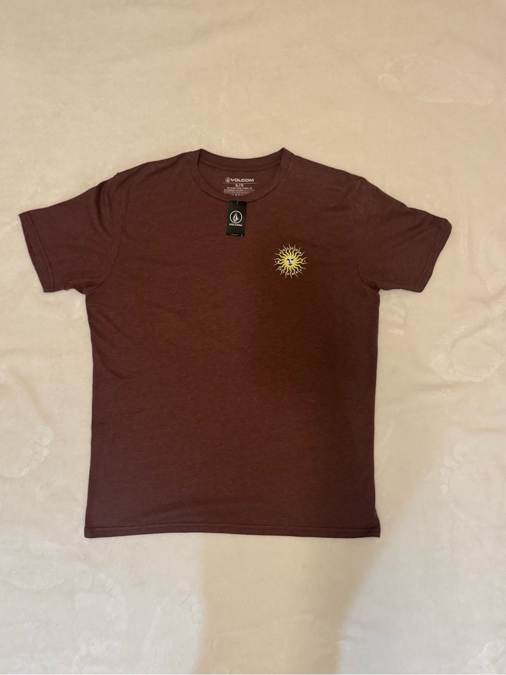 Volcom Burgundy-Brown Color Short-Sleeve Tee with Yellow Sun Graphic Size XL NWT - Picture 5 of 9